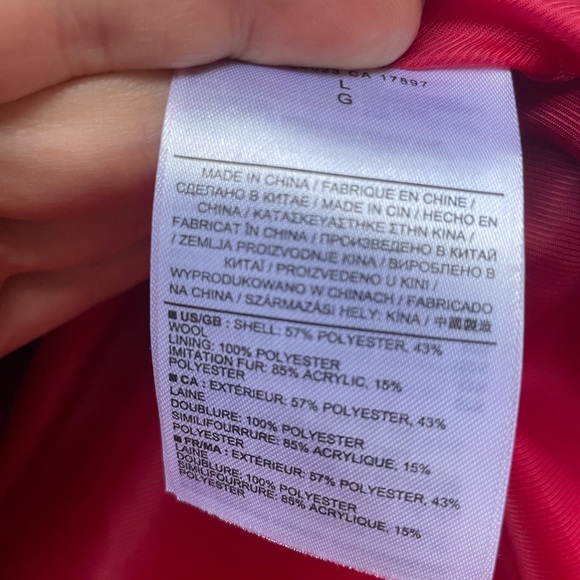 Gorgeous banana republic wool pea coat with faux fur collar - holiday must have - Picture 3 of 6